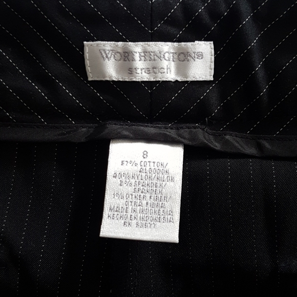 Cropped pants/ shorts - Picture 3 of 5